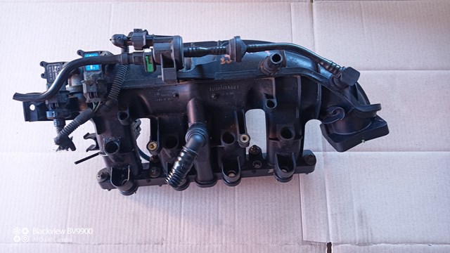 Колектор впускний General Motors 55573170