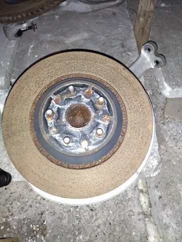 Маточина колеса передня Toyota 4355011020 ціна, від 226.55 USD