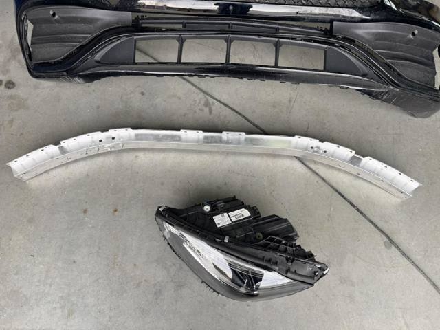 Купити A2066200000 Mercedes 