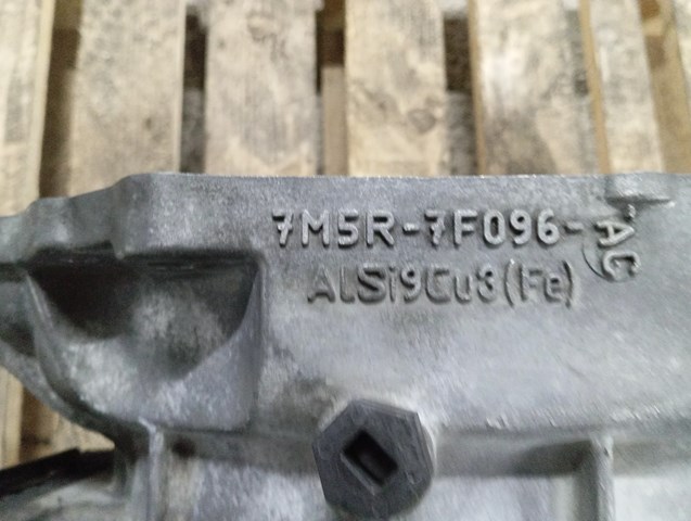 AV4R7000BC Ford 