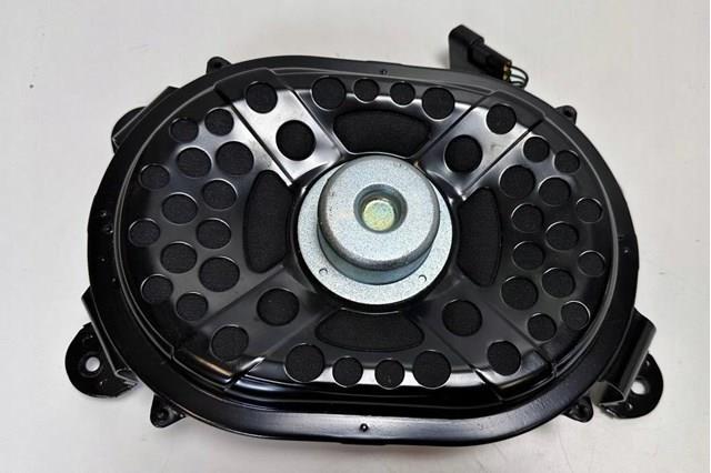 Купити LR081486 Land Rover 