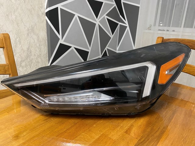 Фари Hyundai/Kia 92101D3 ціна, від 361.11 USD