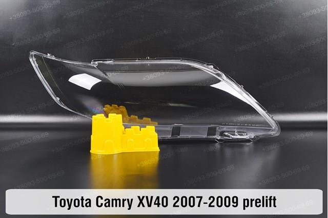Фара права 8113033610 Toyota