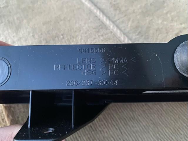 9015556 General Motors Фара задня, права
