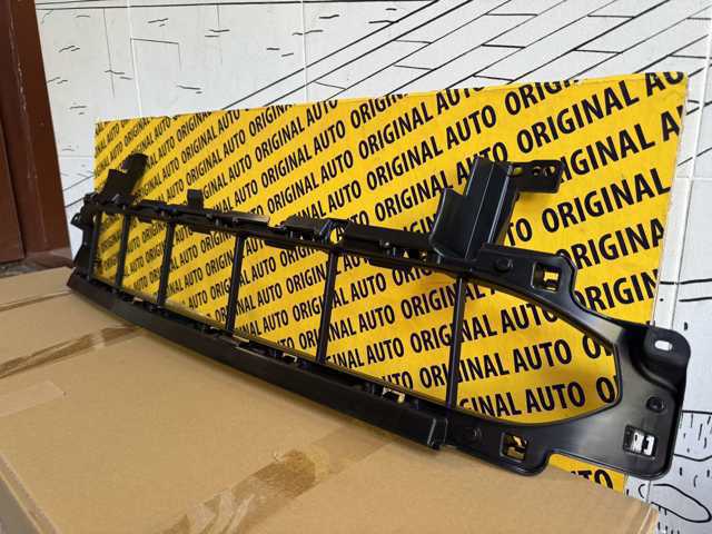 Купити DFR5501T0A Mazda Решітка переднього бампера, центральна