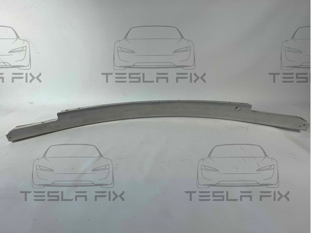 Підсилювач бампера переднього Tesla 110466700K
