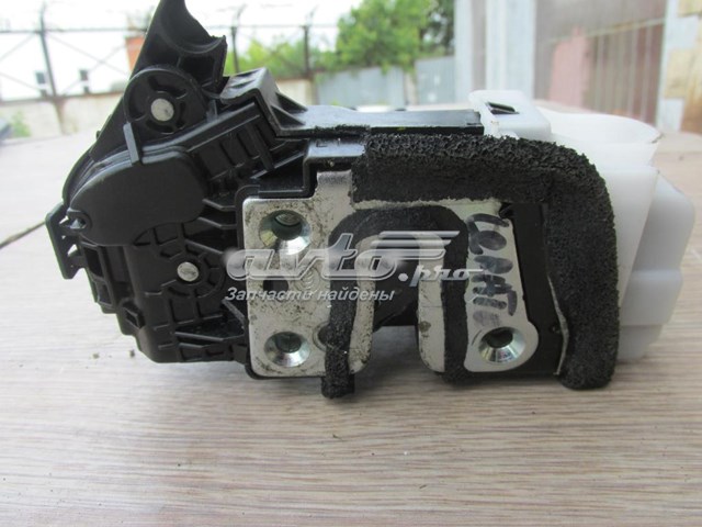 Купити 814101M020 Hyundai/Kia Замок задньої двері, лівої