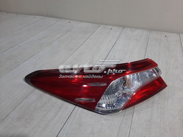 8156033690 Toyota Задній лівий зовнішній ліхтар