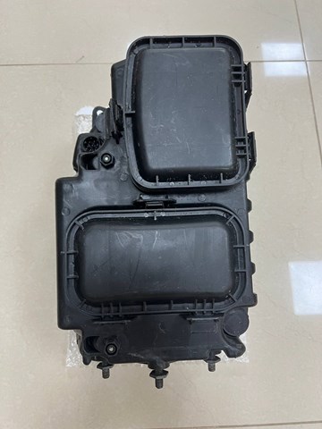 Основна фара в зборі ліва Mercedes A9438200161