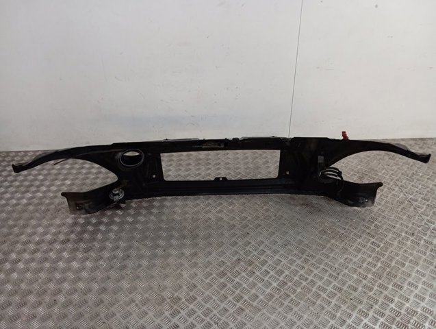 Панель передня Iveco 5801338103 ціна, від 216.64 USD