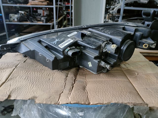 600591100B Tesla 