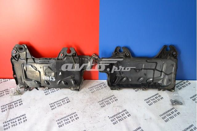 Купити 8200672464 Renault (RVI) Кришка двигуна декоративна