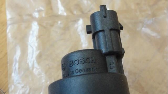 Регулятор тиску палива Bosch 0928400675