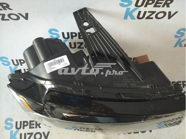 Купити 68266646AE Chrysler Права блок фара