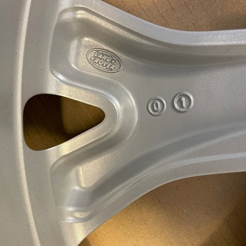  Land Rover LR098797 ціна, від 1168.86 USD