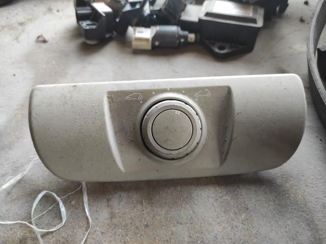 Купити 5051616 Autotechteile Перемикач керування люком