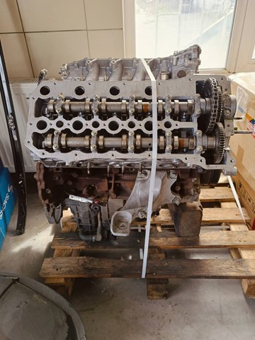 LR035101 Land Rover Мотор в зборі