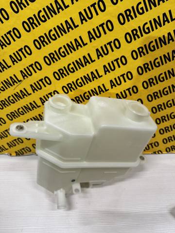Купити PX2815351A Mazda Водяний бачок системи охолодження