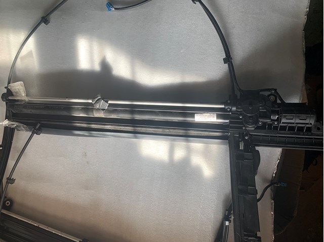  Mercedes A2228105100