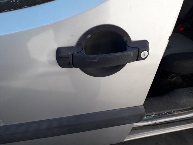 Тримач зовнішньої ручки дверей, лівих дверей 242079 Fiat/Alfa/Lancia