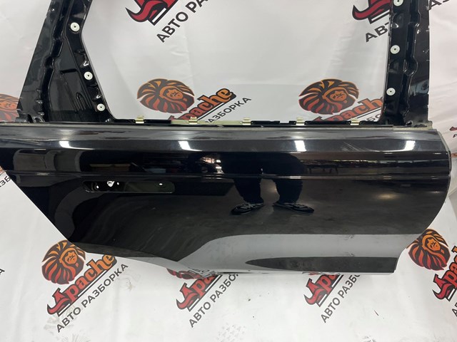 Двері задні в зборі Land Rover LR091719