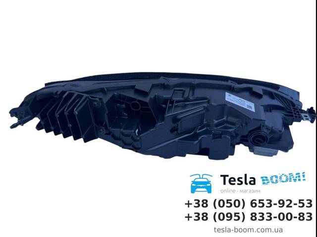 Фари Tesla Motors 169408600G ціна, від 398.49 USD