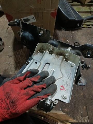 Купити 1860B372 Mitsubishi 