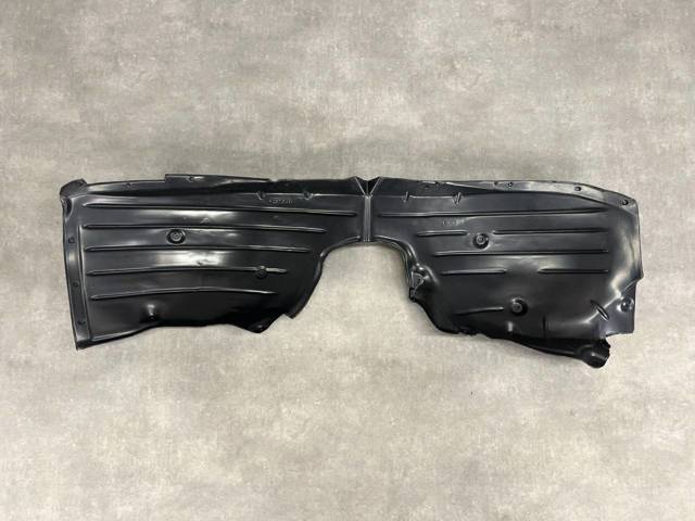 Підкрилок передній лівий Mazda BDMT56140E