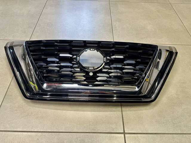 623106RR0B Nissan/Infiniti Решітка радіатора