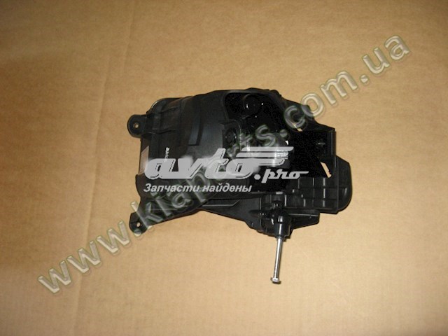 Туманка права Hyundai/Kia 922021M400 ціна, від 156.27 USD