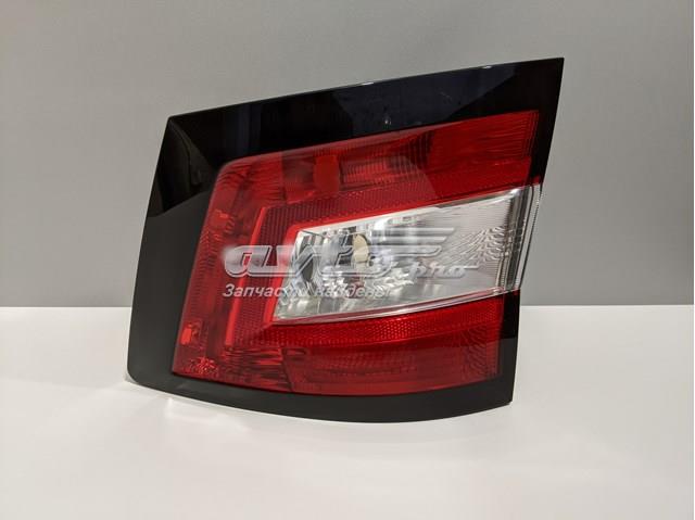 Задній правий стоп VAG 6V9945096