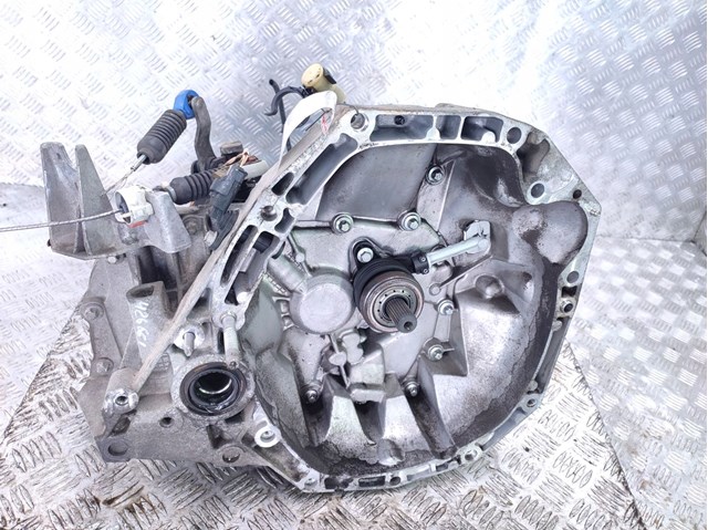 Купити JR5118 Renault (RVI) Ручна коробка передач