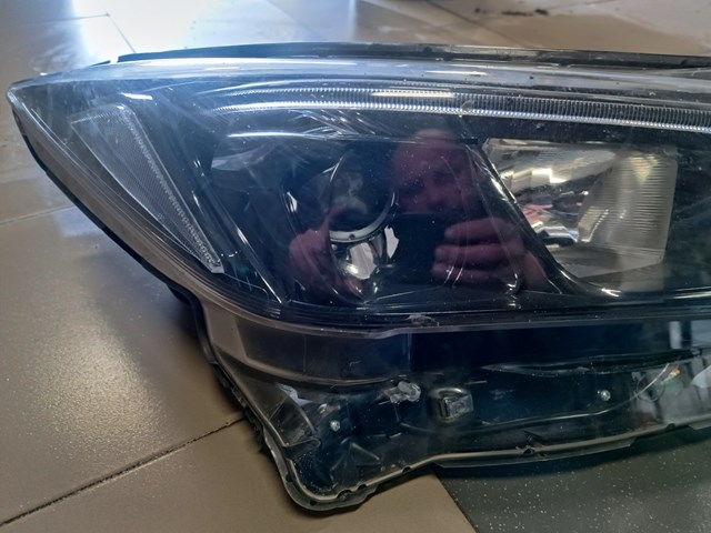 Фара передня права Nissan/Infiniti 260105SH0A