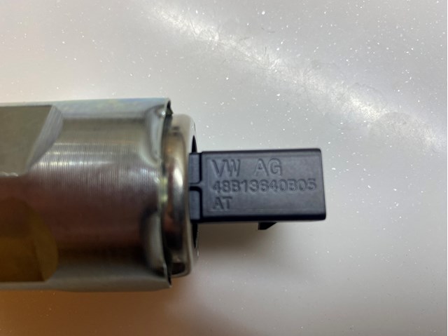  VAG 48B13640B05 ціна, від 140.61 USD