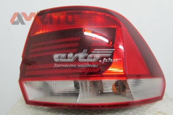 Задні ліхтарі TYC 11E013012B ціна, від 54.14 USD