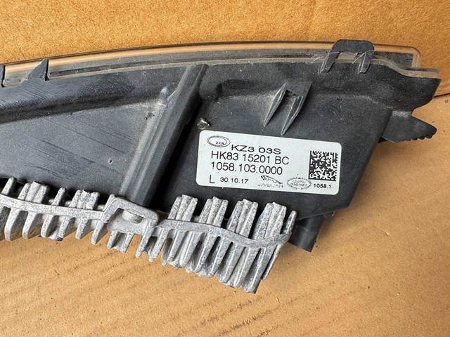 Туманка ліва Land Rover LR093417 ціна, від 169.73 USD