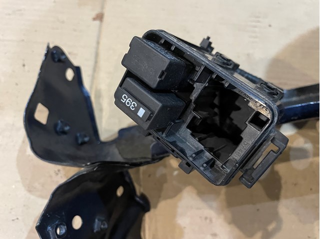 Купити GRT866752 Mazda Кришка блока реле