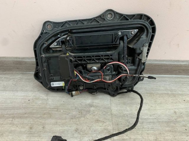 Купити 100737200H Tesla 