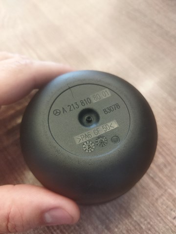  Mercedes A2138108001