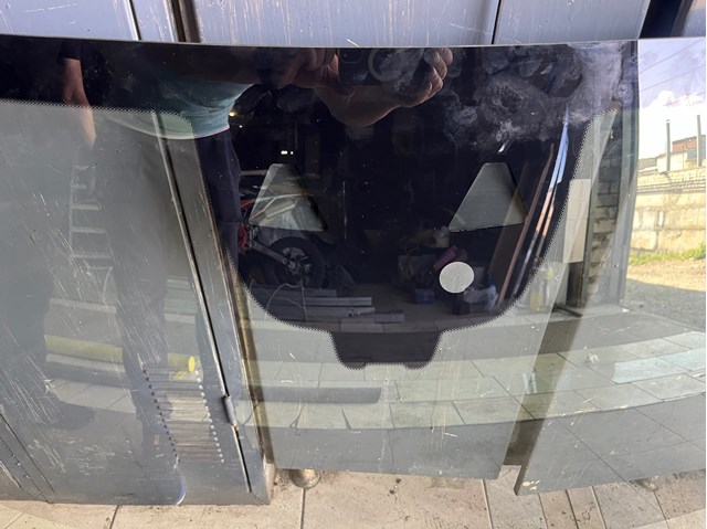 Скло лобове Mercedes A1676705701