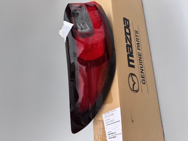 Купити KMV751160 Mazda Ліхтар задній