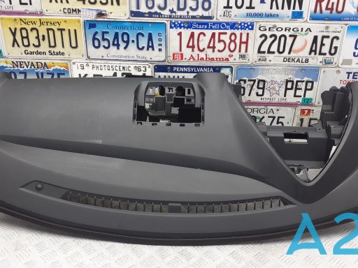 Панель приладів торпеди DB2W60400C02 Mazda