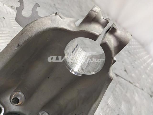 31216878614 BMW Цапфа поворотна права