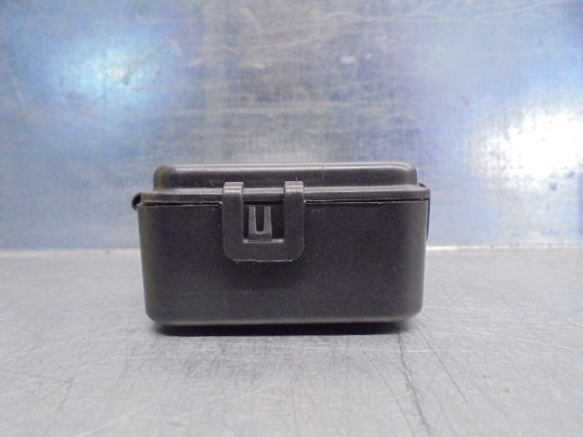  Land Rover AH4215K602BC ціна, від 11.30 USD