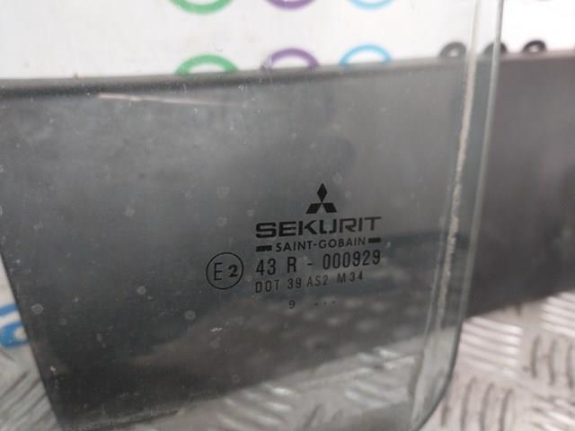 Купити MR720214 Mitsubishi Скло задньої двері лівої