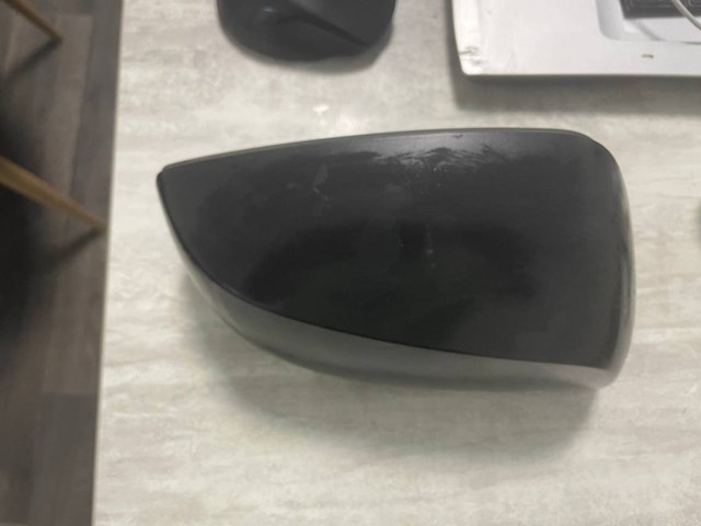 91059FJ000 Subaru Накладка дзеркала заднього виду, права