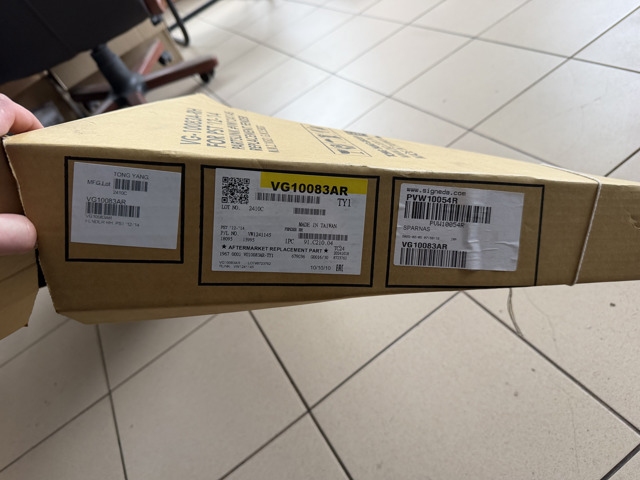 Крило переднє праве Signeda PVW10054R ціна, від 52.44 USD