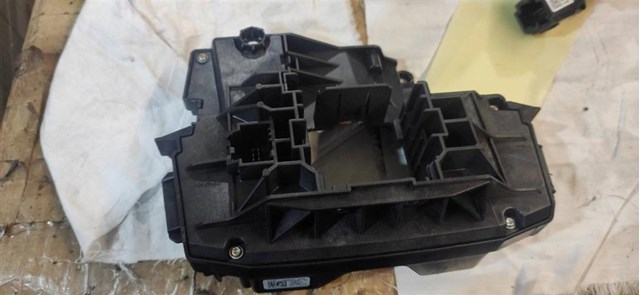 EQ9T14B522 Ford