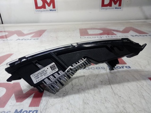 Туманка права Jaguar T4A3875 ціна, від 108.33 USD