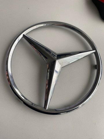 Емблема на решітку радіатора Mercedes A0008179500 ціна, від 42.93 USD
